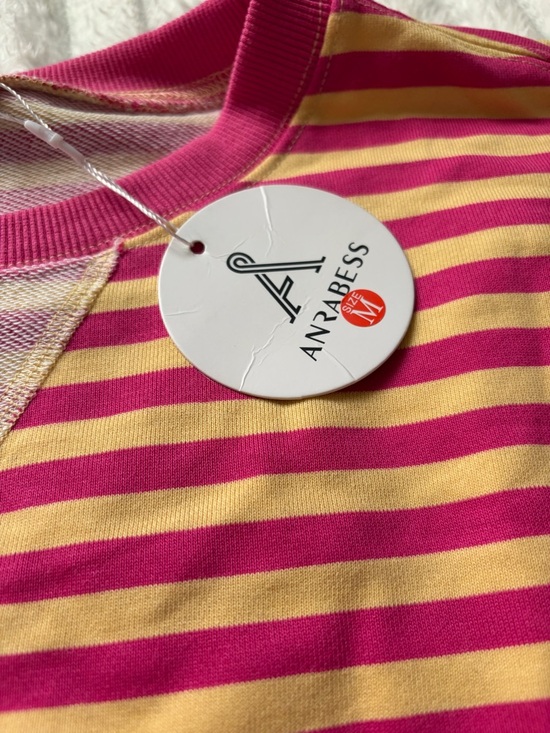 Lightweight crewneck - Picture 3 of 5